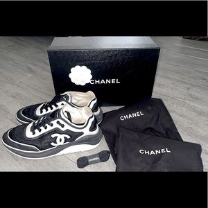 Chanel Resille black/white sneakers